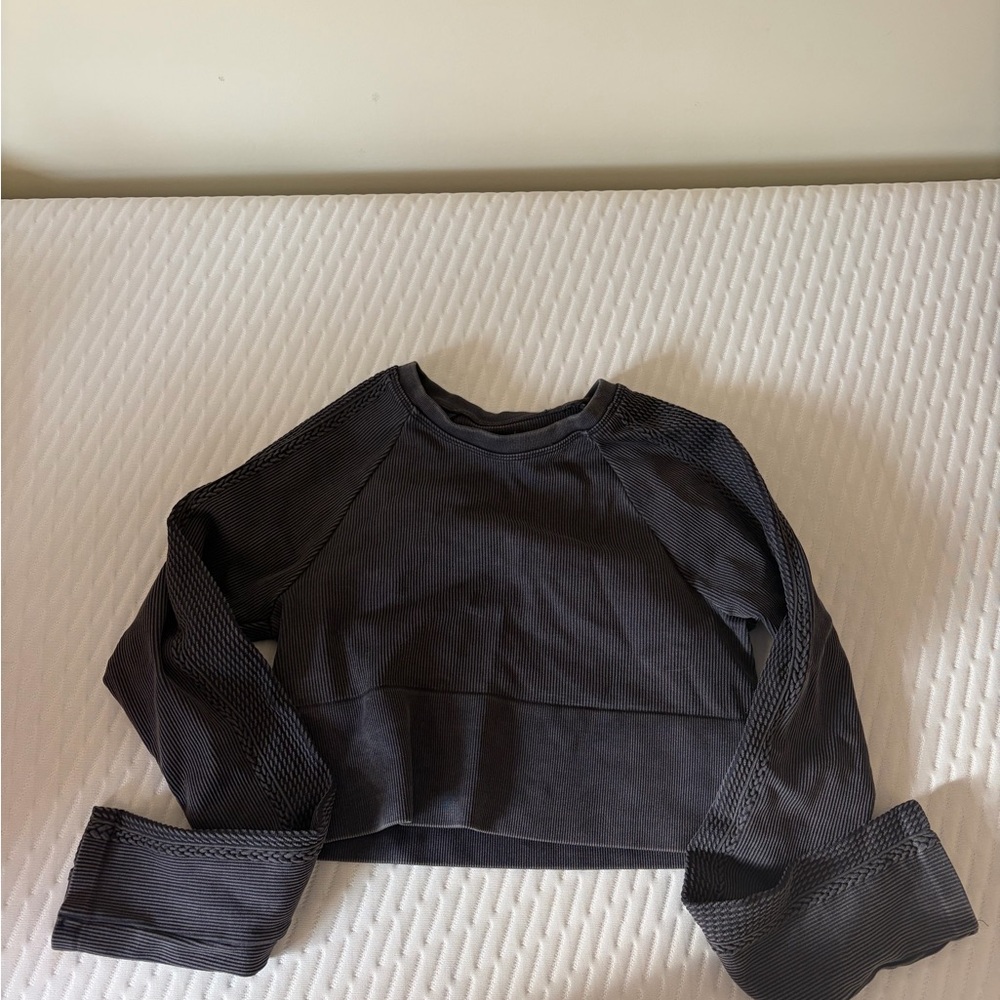 Offline by Aerie cropped black long sleeve shirt